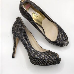 Michael Kors Women's Erika Leopard Print Glitter Platform Peep Toe Pumps size 9